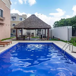 - 2 Bedroom Playa del Carmen